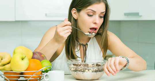 12-eating-quickly