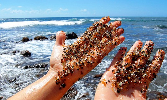 glass_beach_1
