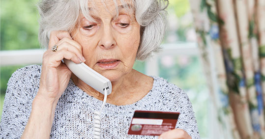 13-tilefonikes-apates-roma