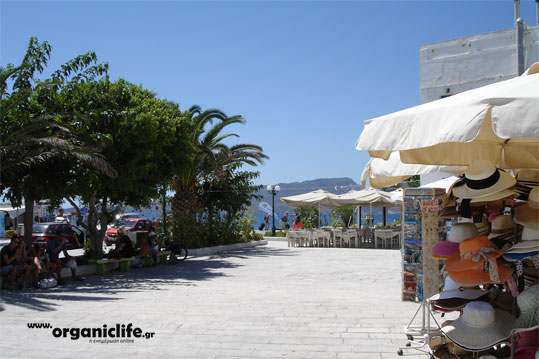milos-adamantas-4