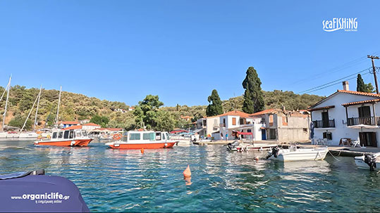 palaio-trikeri-taxi