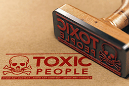 15-toxikoi-9