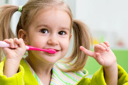 06-brushing-teeth-9